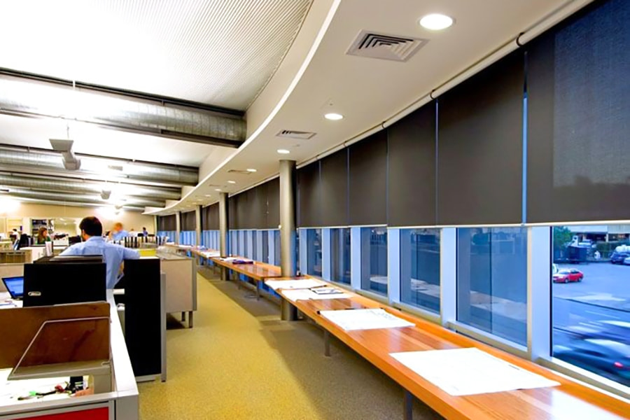 UV-beständiger, flexibler, feuerfester PVC-Verdunkelungsvorhangstoff – für Zuhause, Büro, öffentliche Plätze